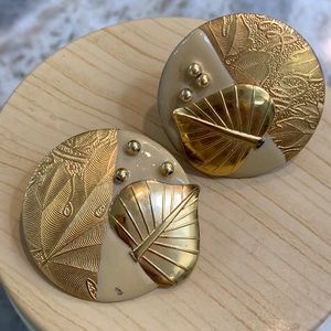 Vintage Gold Clip On Earrings